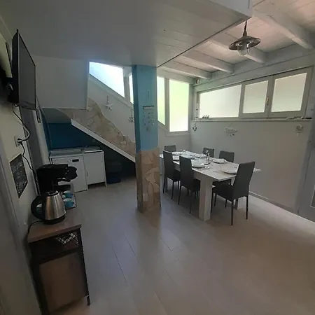 Holiday home Sole E Mare Codice Iun R1681 *